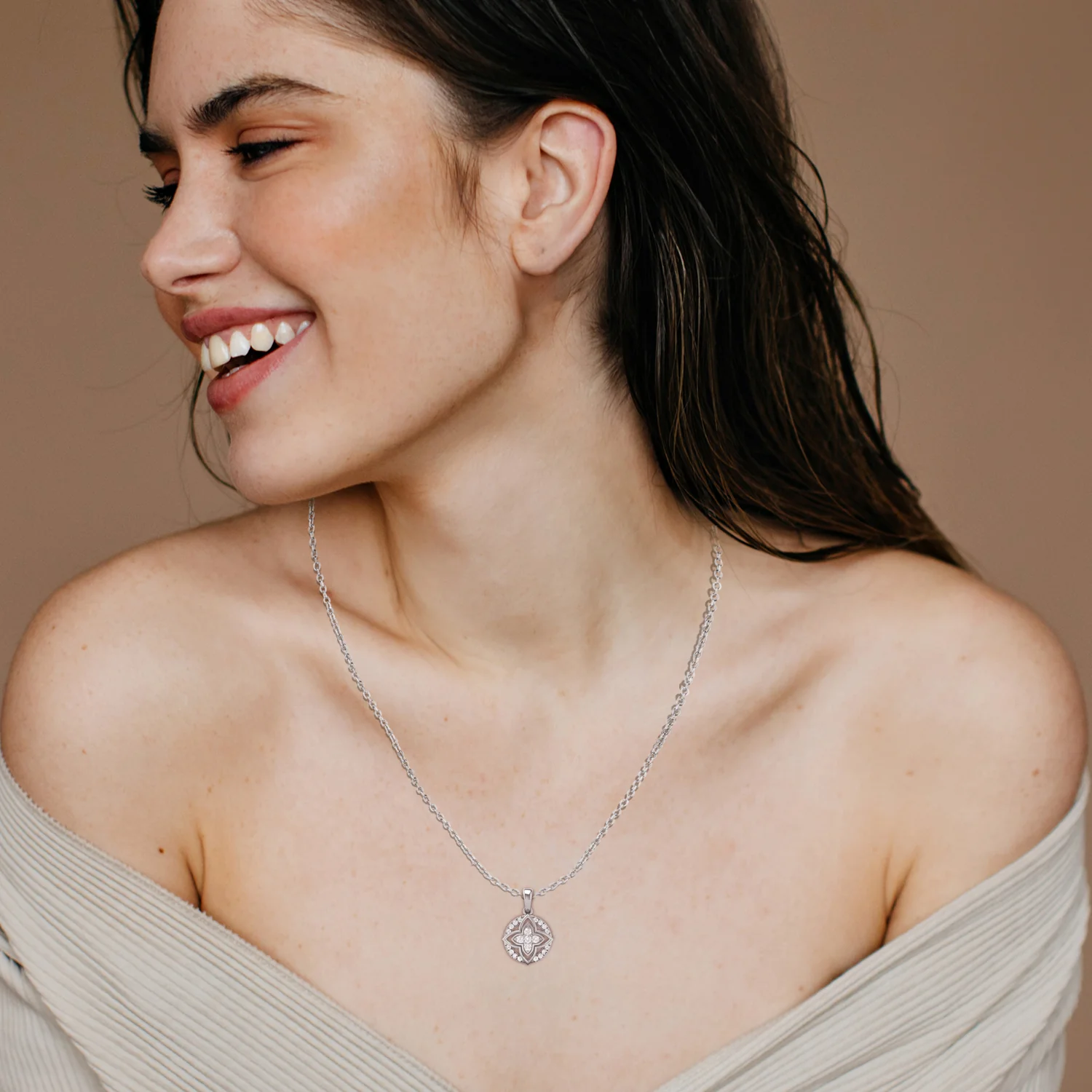 Jiya Pendant - Image 4